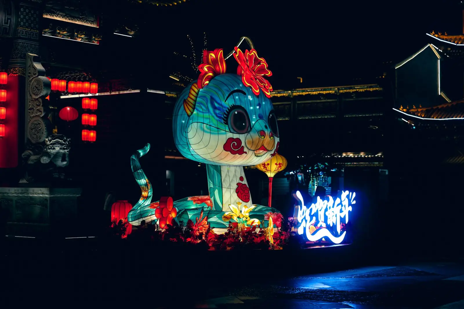 山西花灯制作工艺的现代化转型与LED光雕技术融合应用正文配图 1