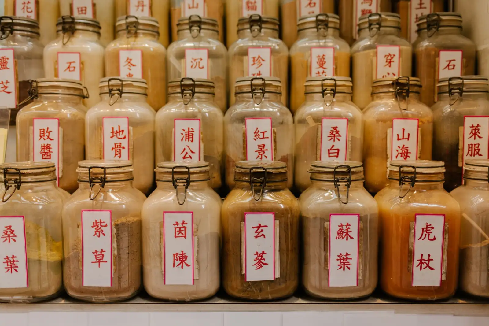 太原彩灯厂家对比：LED灯光秀与传统彩灯在大型节庆项目中的选型要点